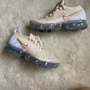 Womens Nike Air Vapor Max Flyknit 2 Light Cream